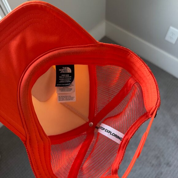 NWOT North Face Hat - Picture 3 of 4